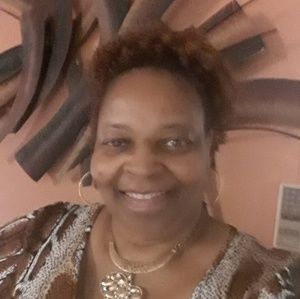 Meet your Posher, Sheila